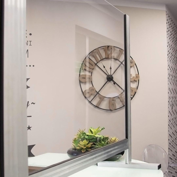 Оргстекло прозрачное гладкое 500х1500х4 мм от магазина ЛесКонПром.ру