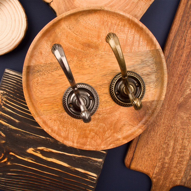 Крючок мебельный KERRON 0280 старинный черненый цинк от магазина ЛесКонПром.ру