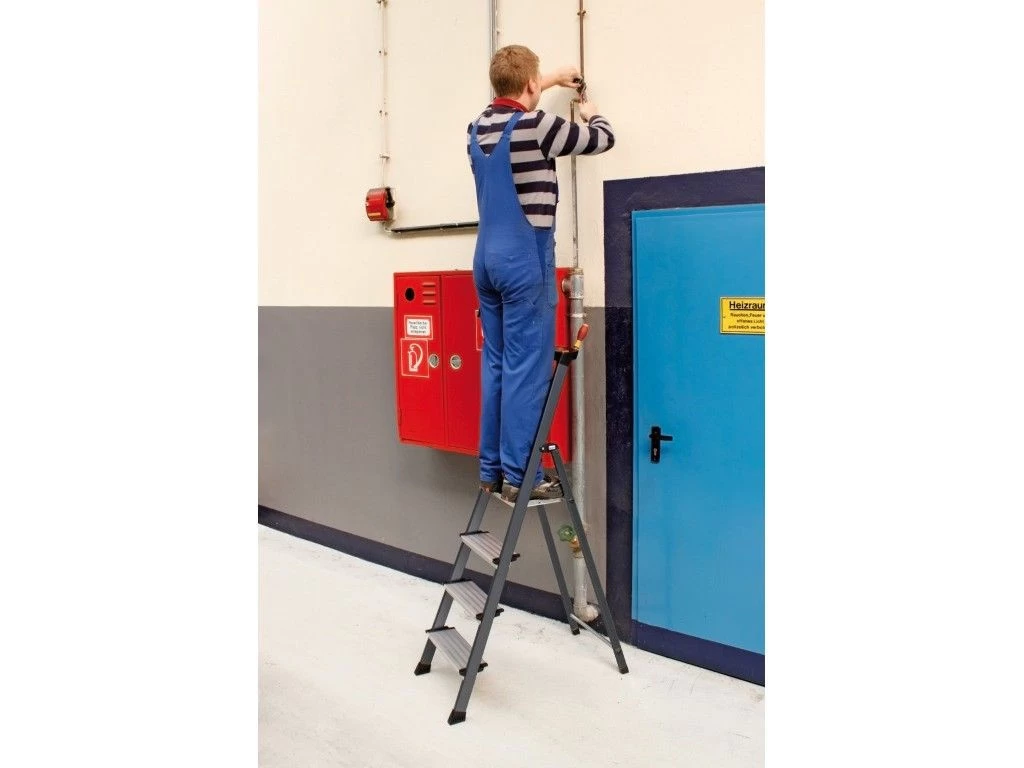 Стремянка алюминиевая анодированная Krause Securo 4 ступени (арт. 126429) от магазина ЛесКонПром.ру