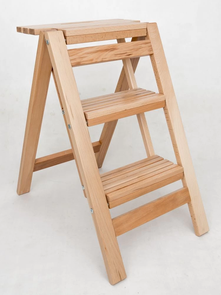 Стремянка-табурет деревянная с широкими ступенями Hoz-Block Микки 2 ступени Белая (арт. СДМТ-2Б) от магазина ЛесКонПром.ру