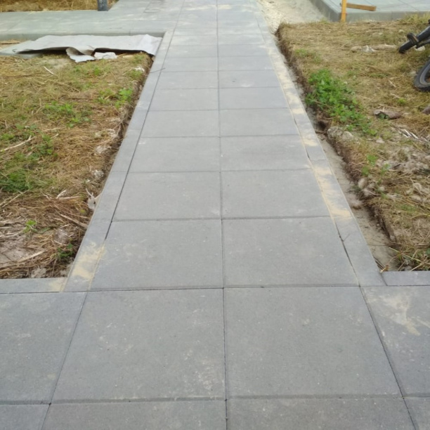 Плитка тротуарная Квадрат 30х30х5 см серая от магазина ЛесКонПром.ру