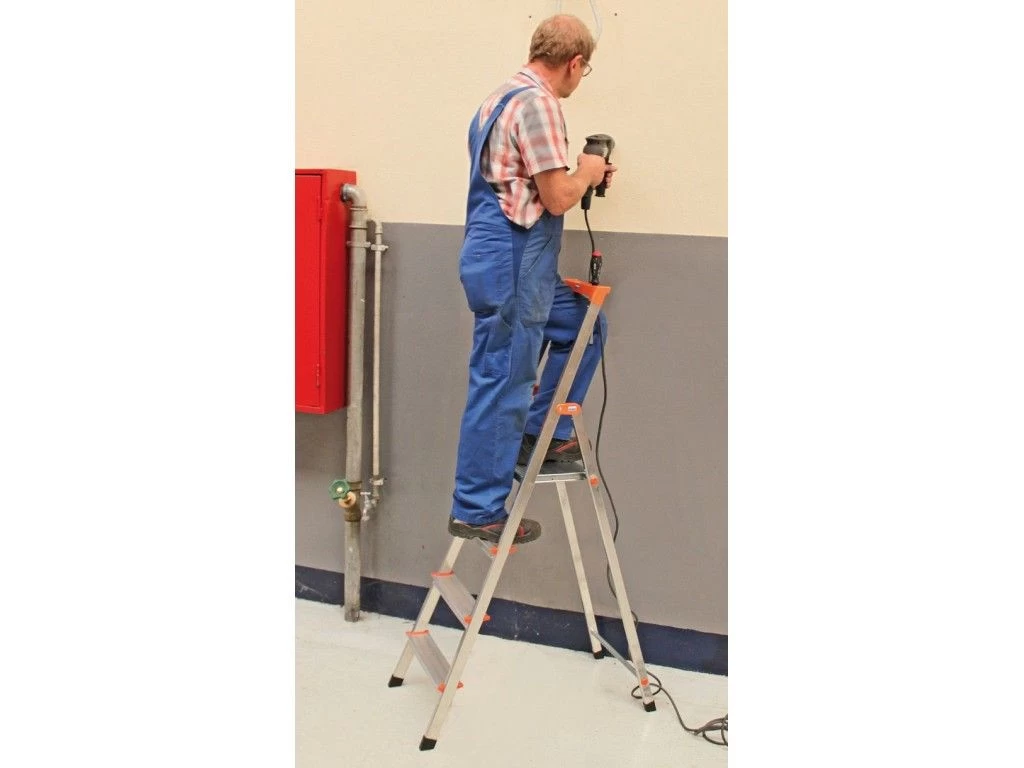 Стремянка алюминиевая Krause Solidy 7 ступеней (арт. 126252) от магазина ЛесКонПром.ру