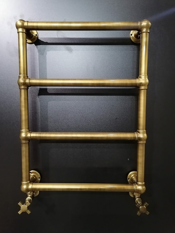 Водяной полотенцесушитель Boheme 718 Бронза от магазина ЛесКонПром.ру