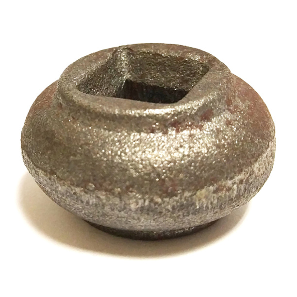 Вставка 40х22 мм отверстие 12х12 мм от магазина ЛесКонПром.ру