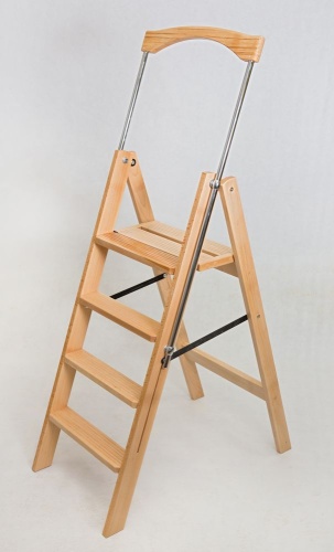 Стремянка деревянная Hoz-Block Серж 4 ступени Светлая (арт. СДР-4С) от магазина ЛесКонПром.ру