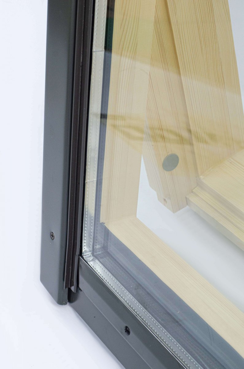 Окно мансардное FAKRO FTP CH 02 55х98 от магазина ЛесКонПром.ру