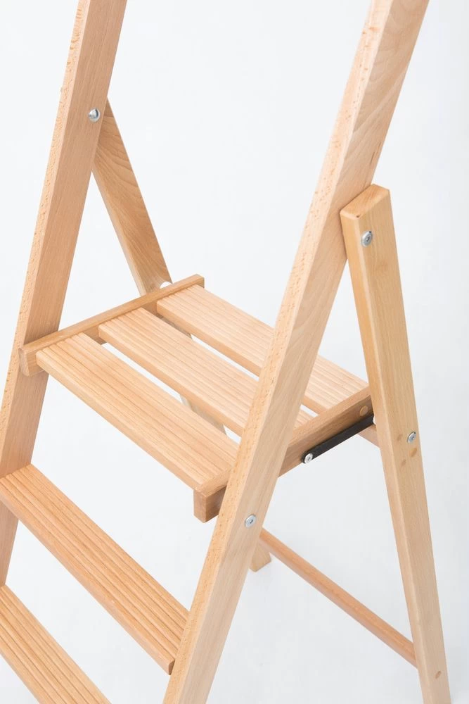 Стремянка деревянная Hoz-Block Батя 4 ступени Светлая (арт. СДБ-4С) от магазина ЛесКонПром.ру