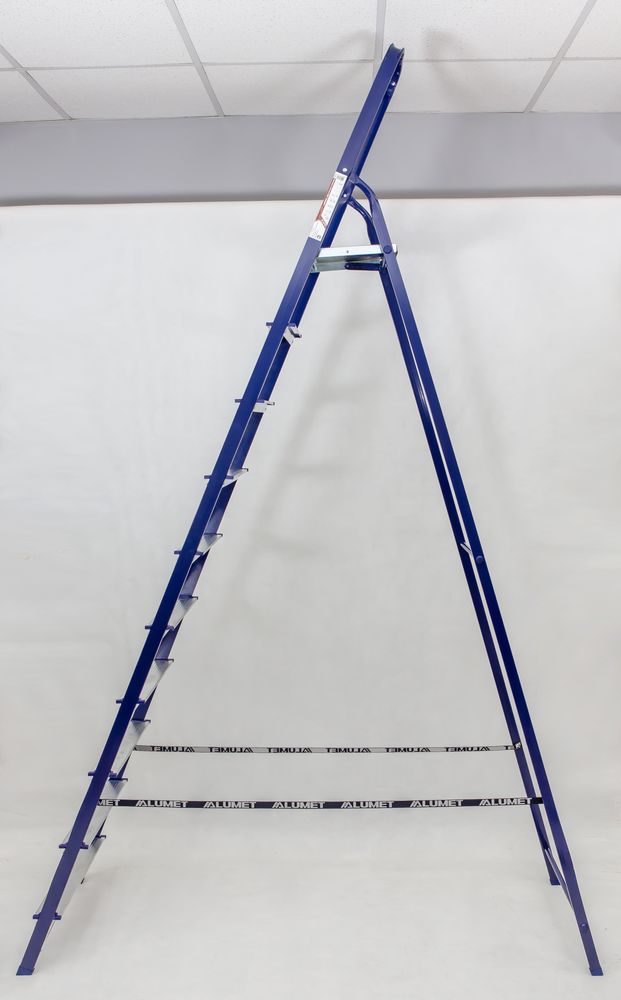 Стремянка стальная окрашенная с алюминиевыми ступенями АЛЮМЕТ 10 ступеней (арт. М8410) от магазина ЛесКонПром.ру