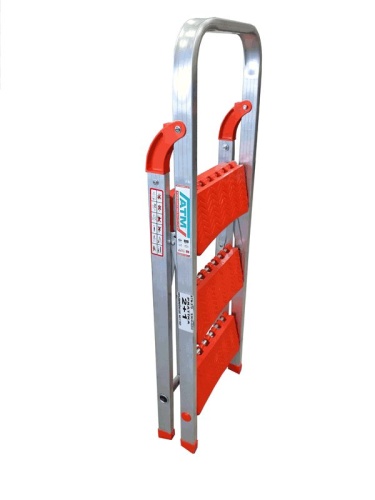 Алюминиевая стремянка с 3  широкими  ступенями ATM арт. ATM-371 от магазина ЛесКонПром.ру