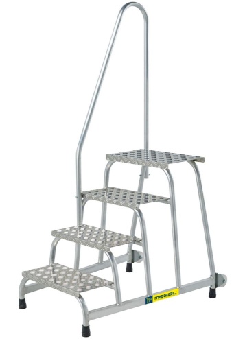 МОНТАЖНАЯ ПОДСТАВКА MEGAL (ТИП 1) 4 СТУПЕНИ С ОДНИМ ПОРУЧНЕМ С КОЛЕСАМИ от магазина ЛесКонПром.ру