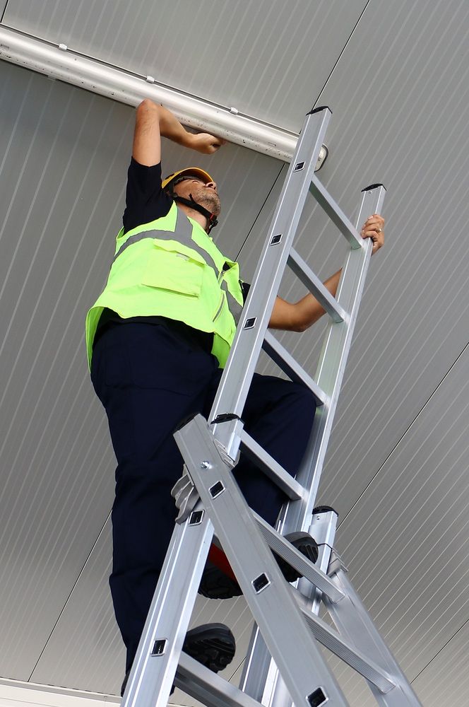 Трехсекционная алюминиевая лестница 3х12 CAGSAN арт. TS205 от магазина ЛесКонПром.ру