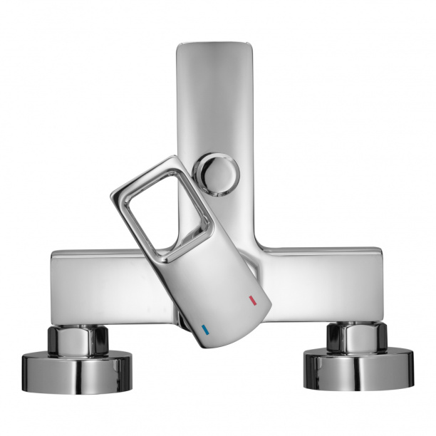 Смеситель для ванны SWEDBE Kronos от магазина ЛесКонПром.ру