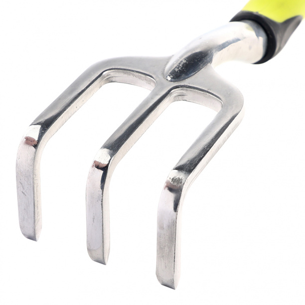 Рыхлитель ручной TRAVENA малый из алюминиевого сплава от магазина ЛесКонПром.ру