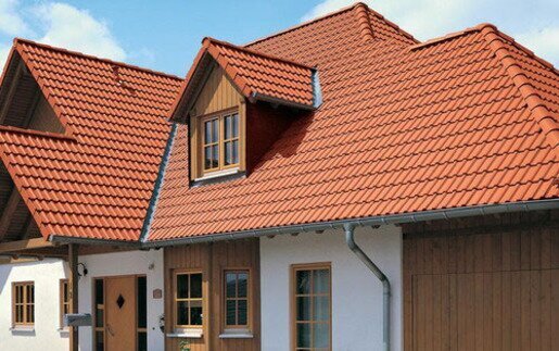 Черепица цементно-песчаная рядовая BRAAS Франкфурт красный от магазина ЛесКонПром.ру