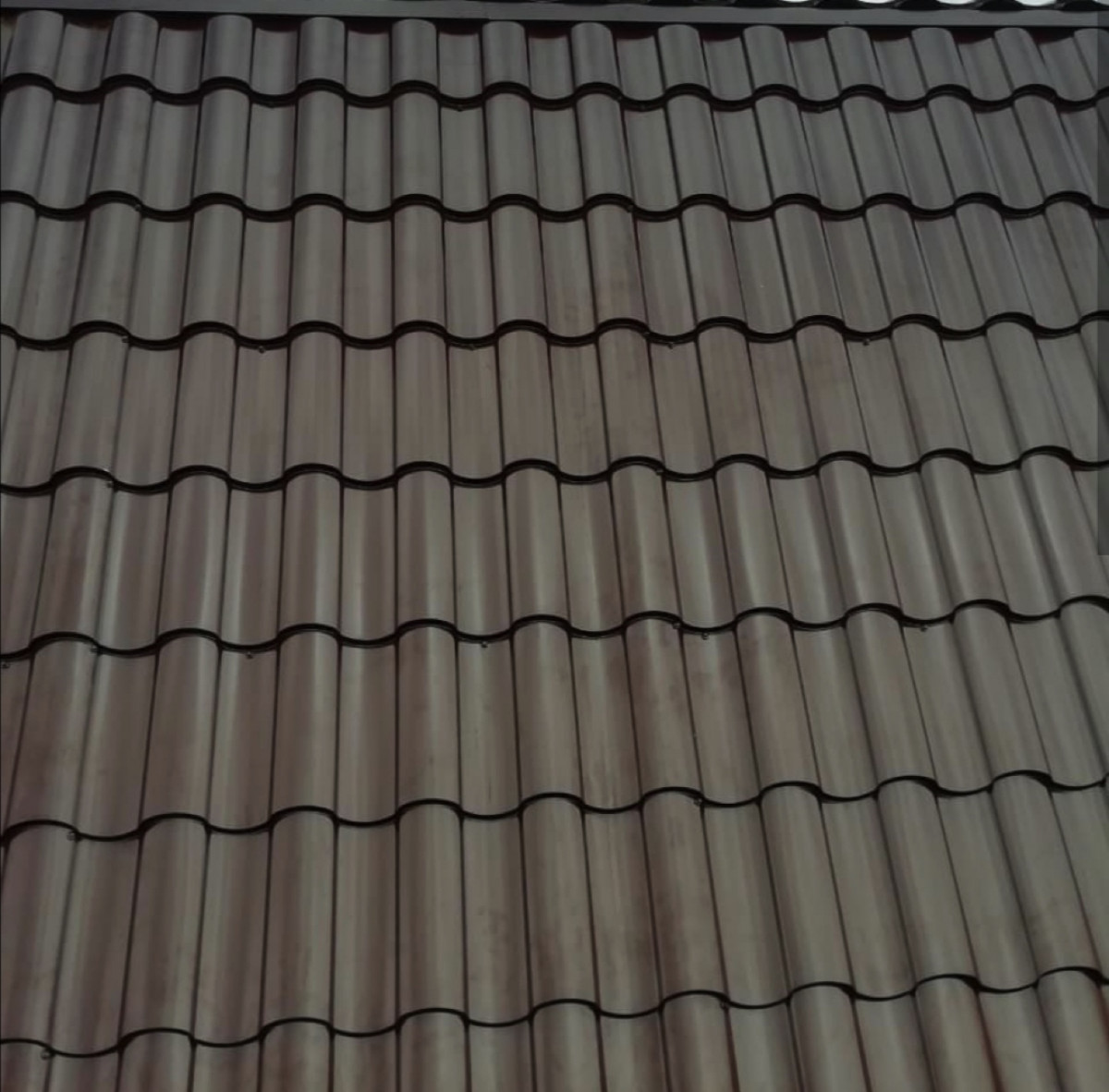 Металлочерепица кредо 0,5 Satin RAL 8017 шоколад от магазина ЛесКонПром.ру