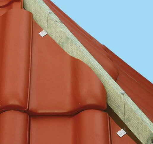 Зажим Braas для крепления подрезанной черепицы от магазина ЛесКонПром.ру