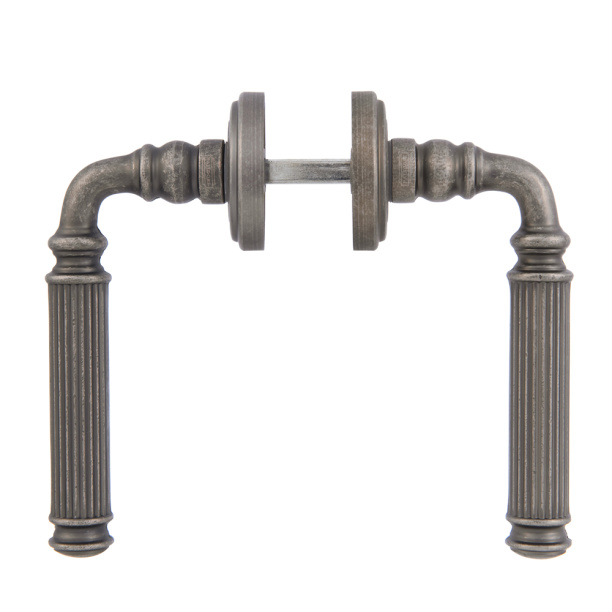 Дверные ручки A-411S античное серебро от магазина ЛесКонПром.ру