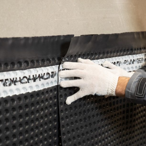 Профилированная мембрана ТЕХНОНИКОЛЬ PLANTER 1х20 м от магазина ЛесКонПром.ру